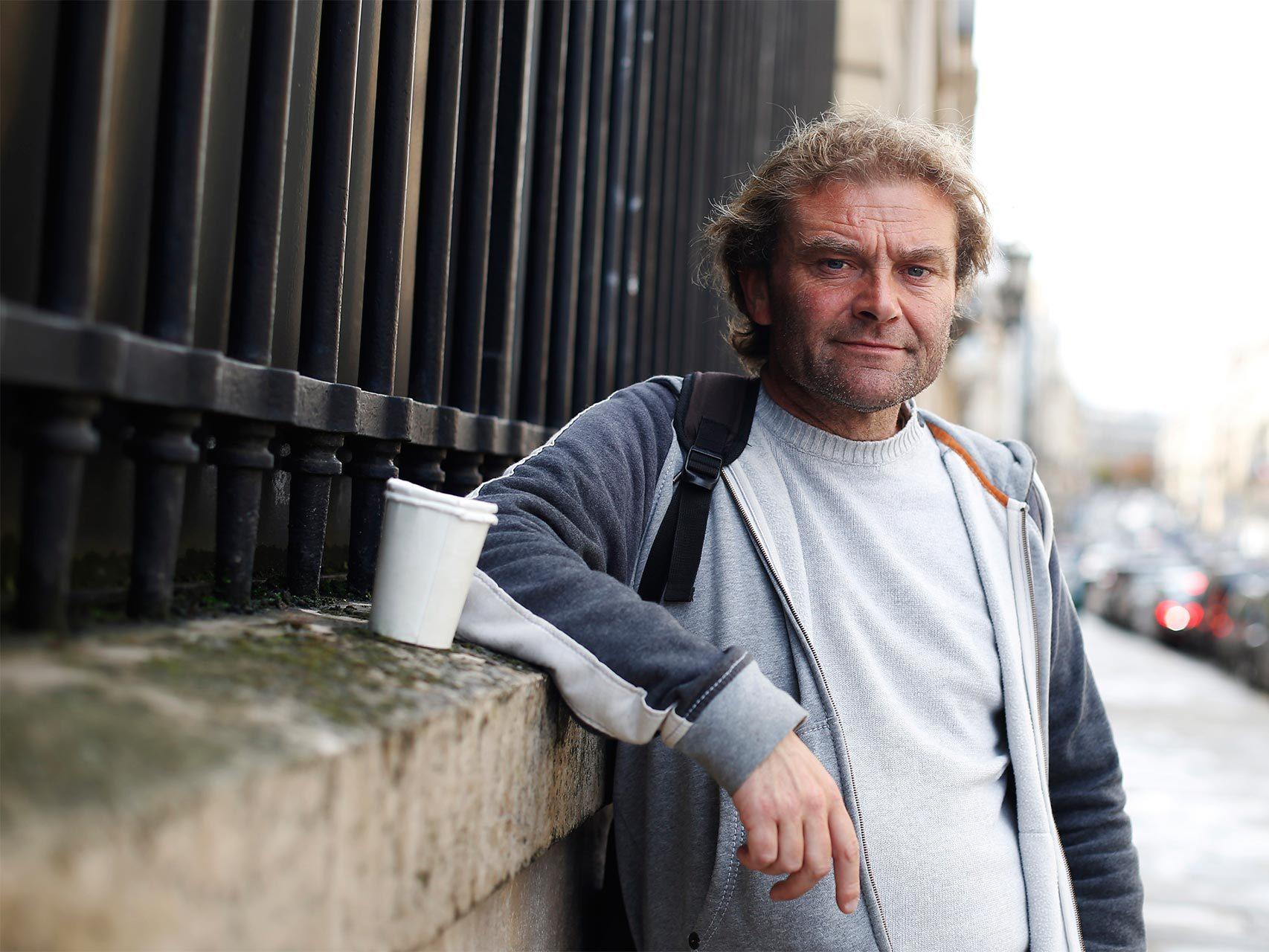 Jean-Marie Roughol lleva más de 20 años en la calle.