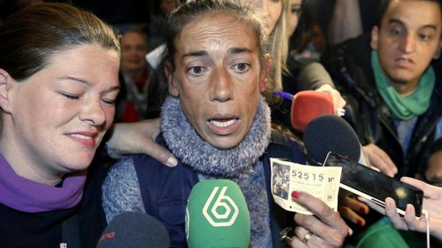 Mónica creía que había sido premiada con un cuarto premio.