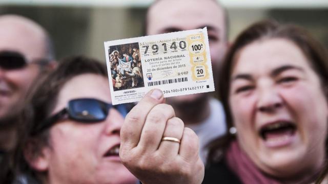 Los alumnos de un instituto vendieron el Gordo para financiar un viaje de estudios.