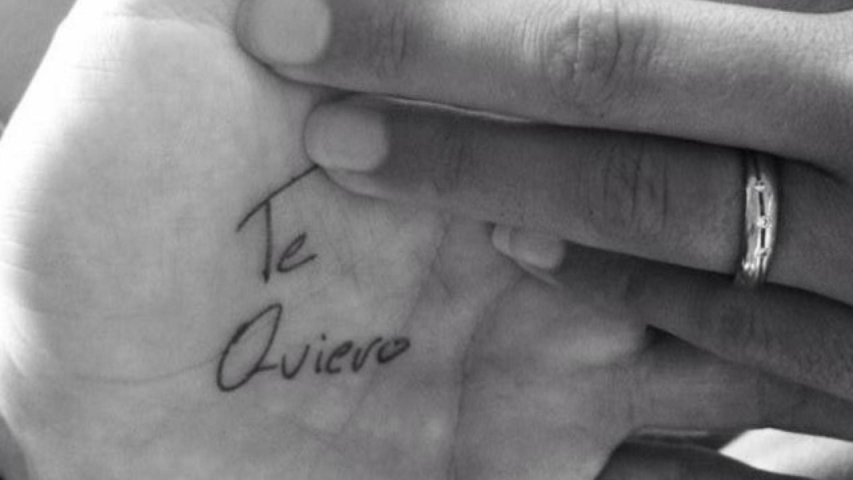 El romántico anillo que Alonso le regaló a Lara durante las vacaciones