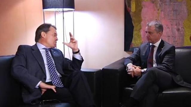 Mas y Urkullu, durante el encuentro que mantuvieron este sábado.