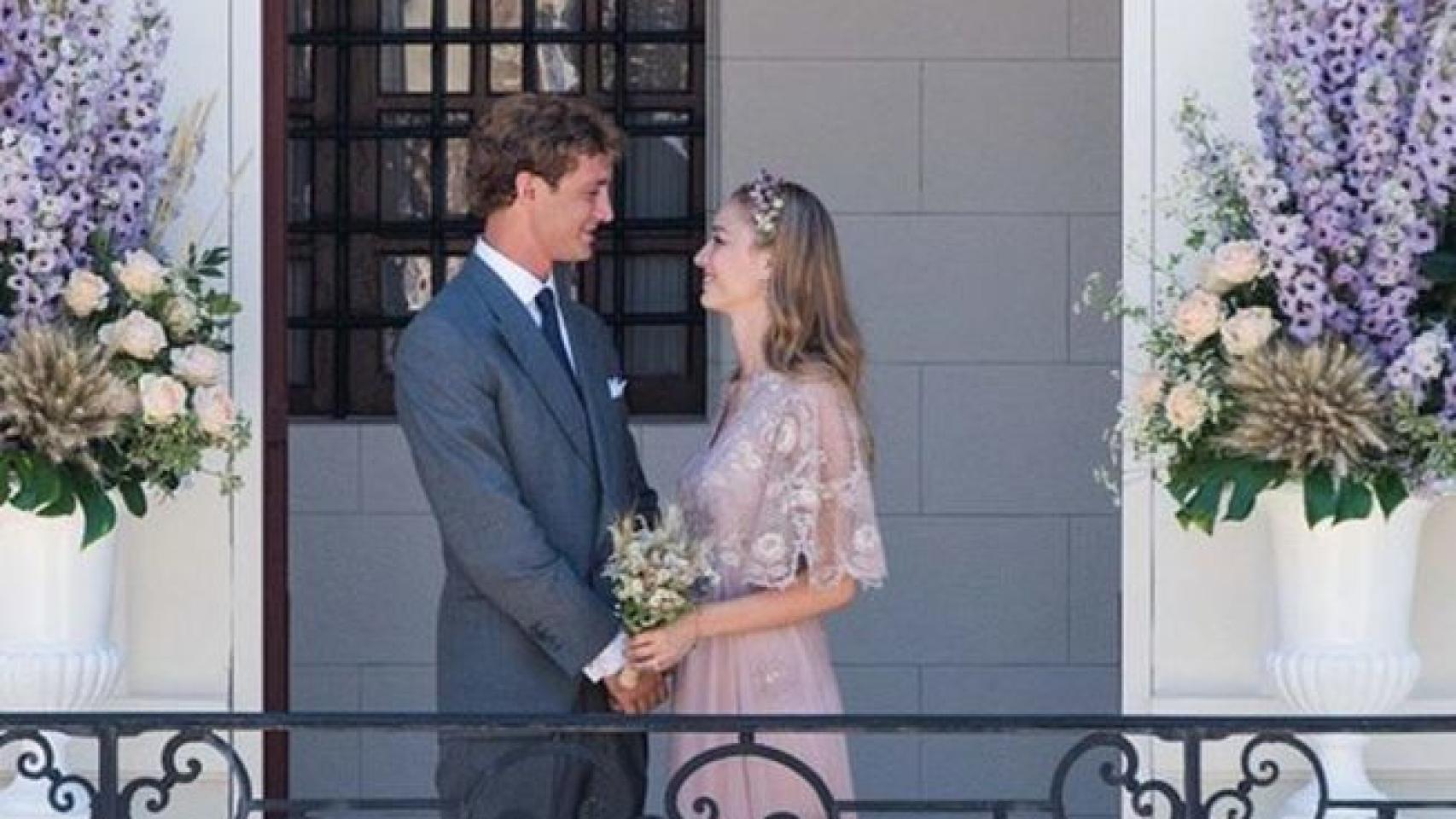 Pierre Casiraghi y Beatrice Borromeo tras su boda civil en Mónaco