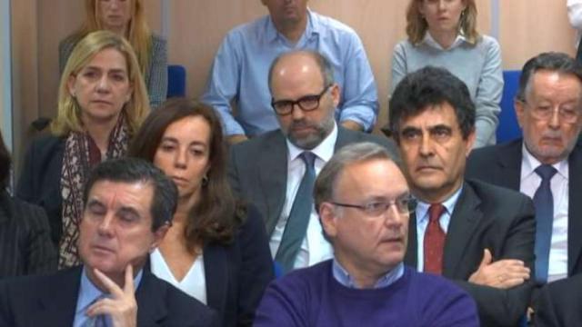 Cristina de Borbón en el banquillo de los acusados al inicio esta mañana del juicio por el caso Nóos