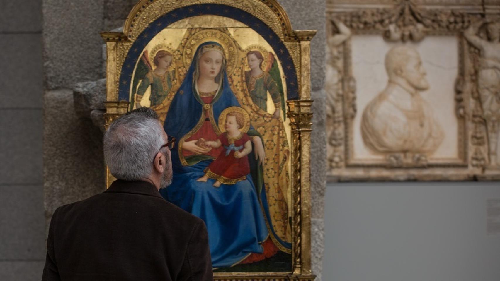 Alonso estuvo mes y medio, día y noche, restaurando la obra.