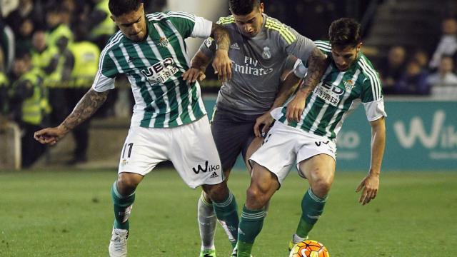 James Rodríguez en el partido ante el Betis