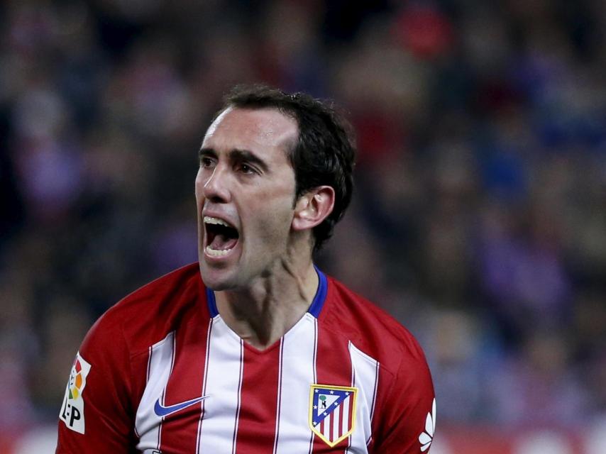 Godín, tras recibir un gol.