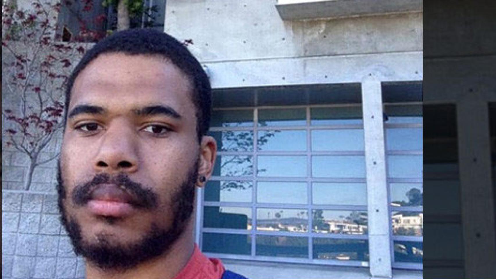 El perturbado que acosa a la cantante Rihanna fuera de su casa