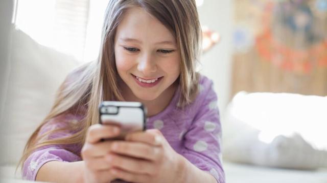 ¿Cuál es la mejor edad para tener el primer móvil?