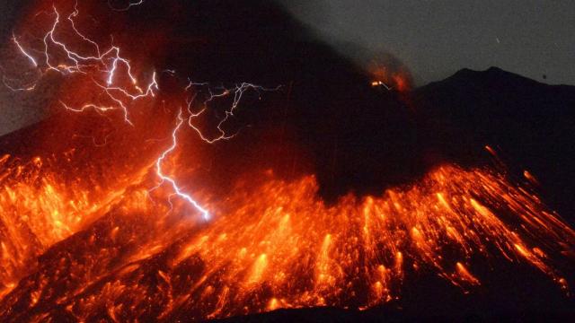 Imagen de la erupción.