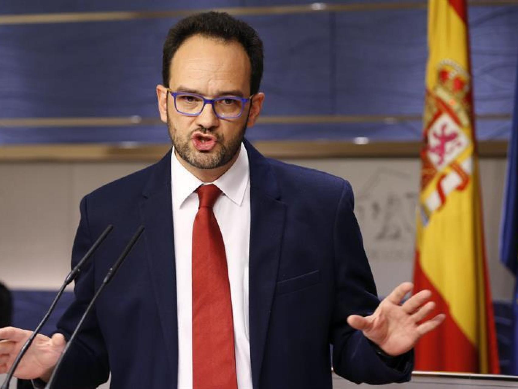 Antonio Hernando durante su comparecencia este lunes en el Congreso