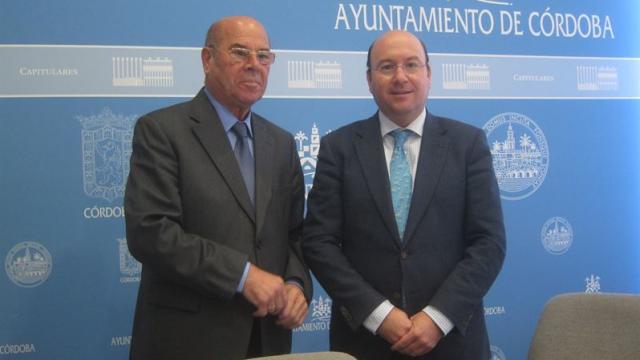 Miguel Reina (izquierda) y Rafael Navas.