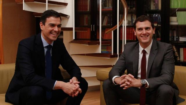 Los partidos de Sánchez y Rivera suben en los últimos sondeos.