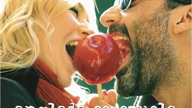 Manzana de Caramelo es el primer trabajo musical de Cerezuela y Anglada