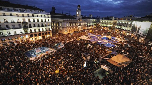 La Puerta del Sol durante el 15-M.