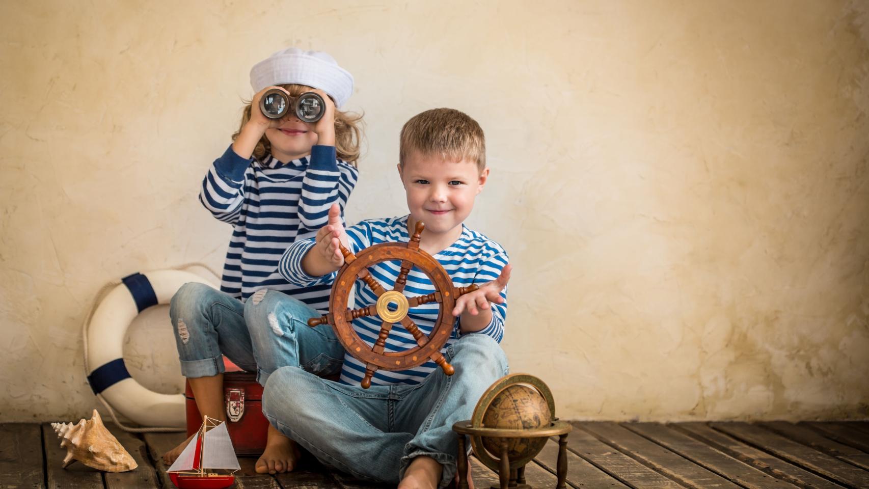 Los más pequeños también tienen sitio para divertirse en las embarcaciones.