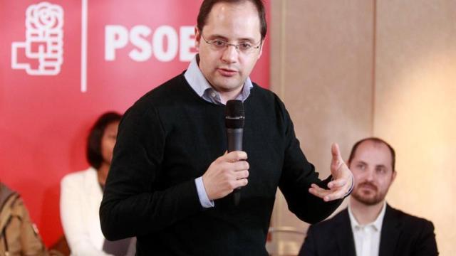 El secretario de Organización del PSOE, César Luena.