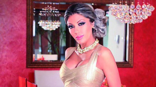 Gabriela Zapata posa en su casa