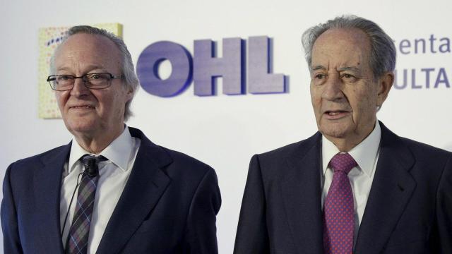 Piqué, junto a Villar Mir.