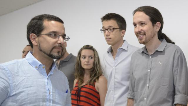 Pascual, en primer plano, al lado de Iglesias en una foto de archivo