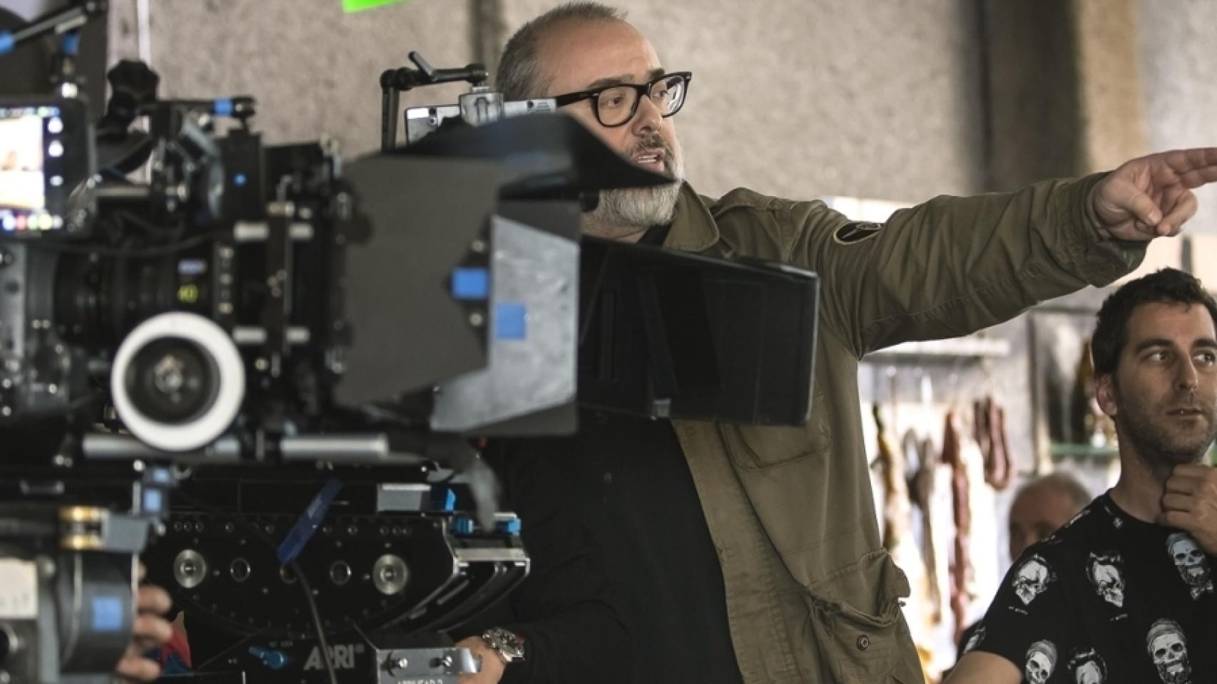 Alex de la Iglesia en el rodaje de ElBar.
