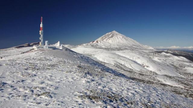 El Teide y el observatorio de Izaña.
