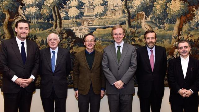 De izda a dcha: Miguel Zugaza, José Pedro Pérez Llorca, José María Lassalle, Miguel Ángel Recio, Guillermo de la Dehesa y Manuel Borja-Villel.