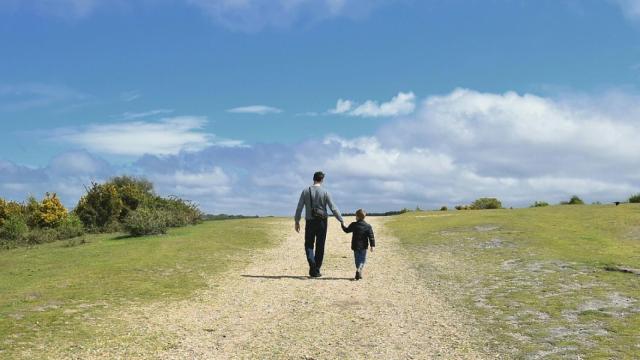 Feliz Día del Padre: España, el país que menos rebaja el IRPF a los progenitores