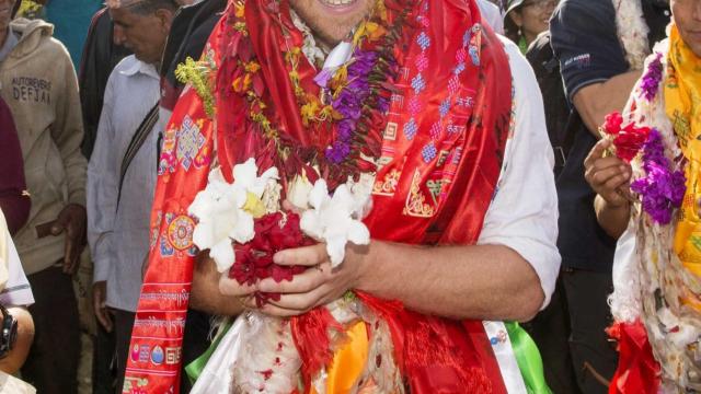 El príncipe Harry fue nombrado jefe de la aldea de Laurani