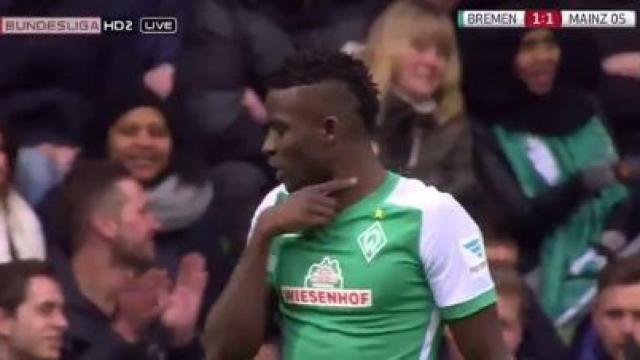 Papi Djilobodji, jugador del Werder Bremen.