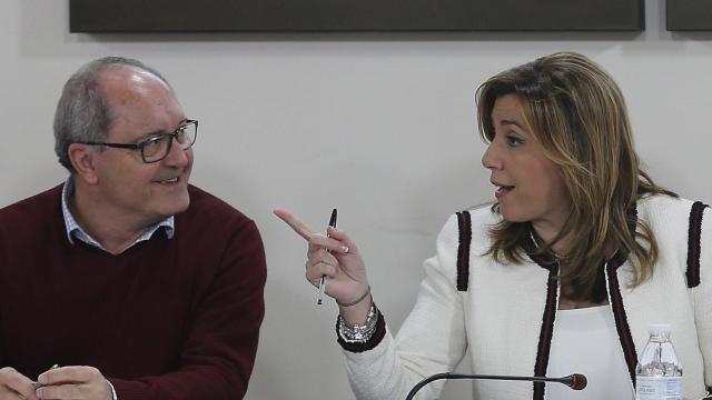 Susana Díaz, junto a Juan Cornejo, su número dos en el PSOE-A.