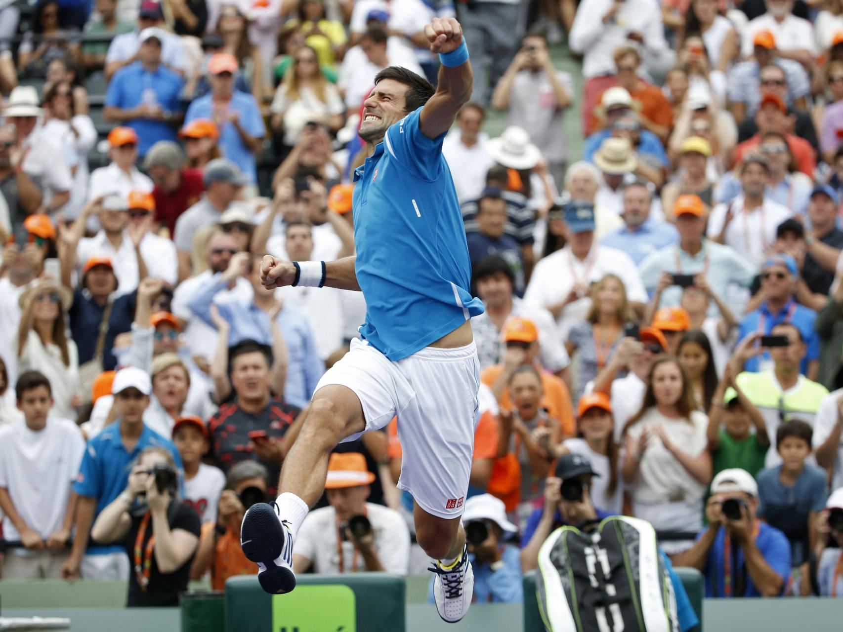 Djokovic celebra el triunfo en Miami.