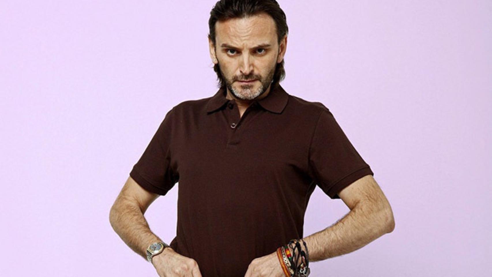 Fernando Tejero cumple la promesa de Paco León y se desnuda