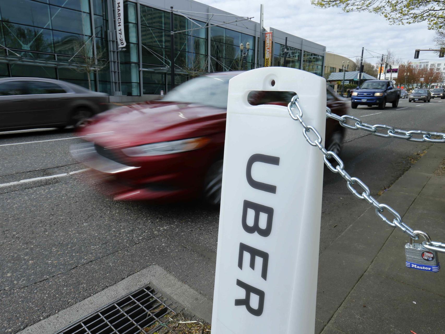 Uber se une a Pephone para ofrecer WiFi gratuito en sus coches en Madrid