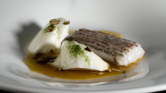 Muxarra mamia y kefir (producto lácteo fermentado) elaborado por Xabier Gutiérrez, del restaurante Arzak.