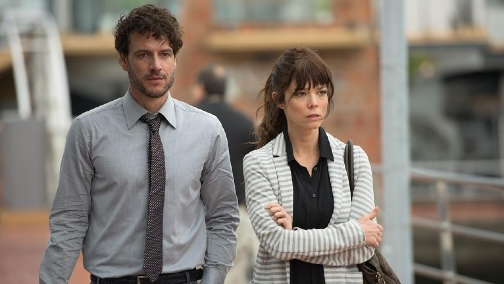 Daniel Grao junto a Juana Acosta en Acantilado.