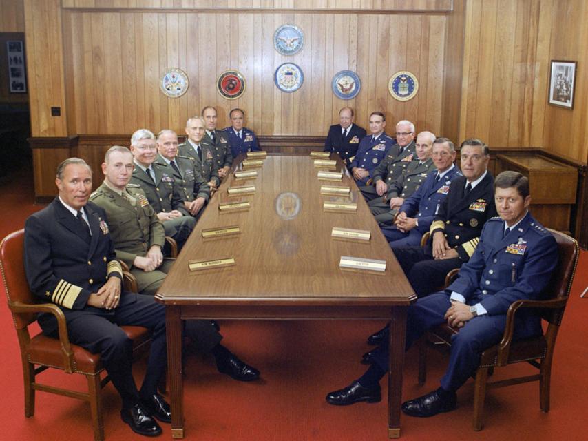 Fotograma del documental ¿Qué invadimos ahora?, de Michael Moore.