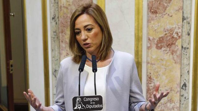 Carmen Chacón, durante la rueda de prensa que ha ofrecido en el Congreso de los Diputados.