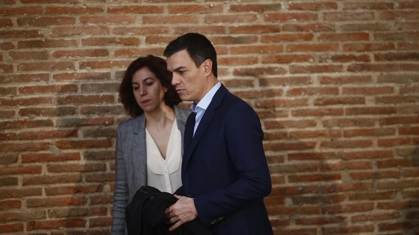 Irene Lozano junto a Pedro Sánchez