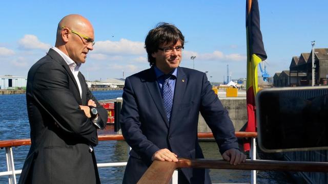 Puigdemont y Romeva, durante su viaje a Bélgica.