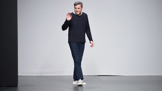 El diseñador Ángel Schlesser en uno de sus desfiles en Cibeles