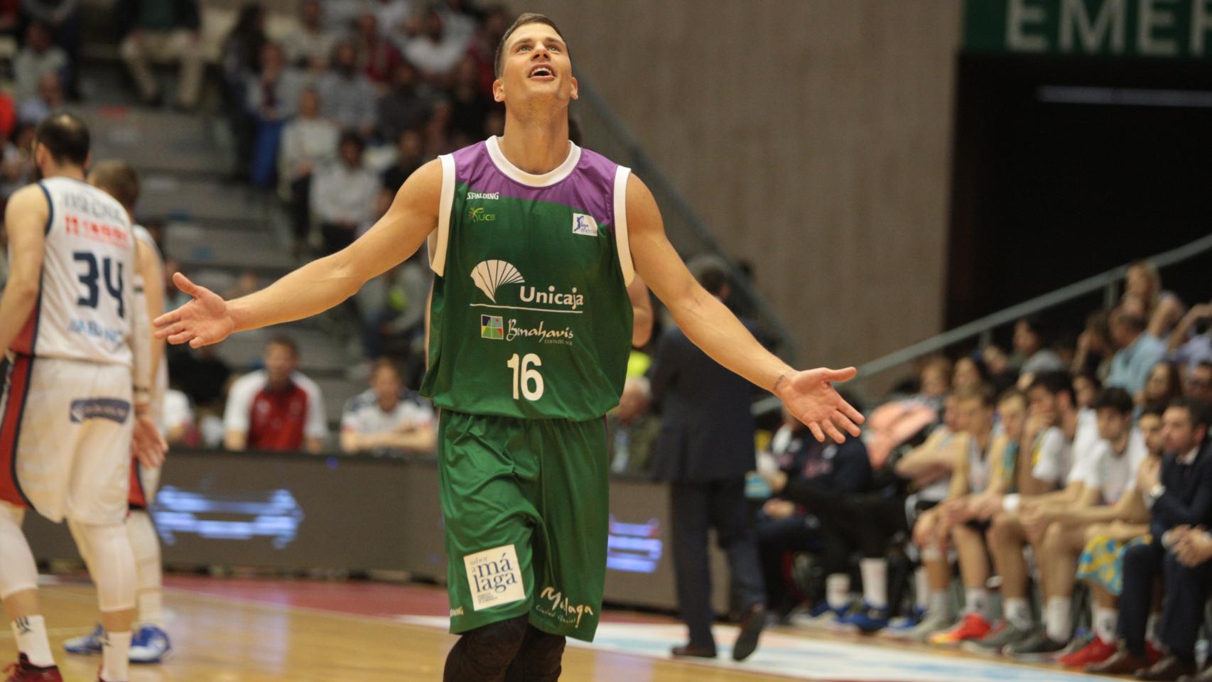 Nemanja Nedovic celebra una canasta en el Obradoiro-Unicaja.