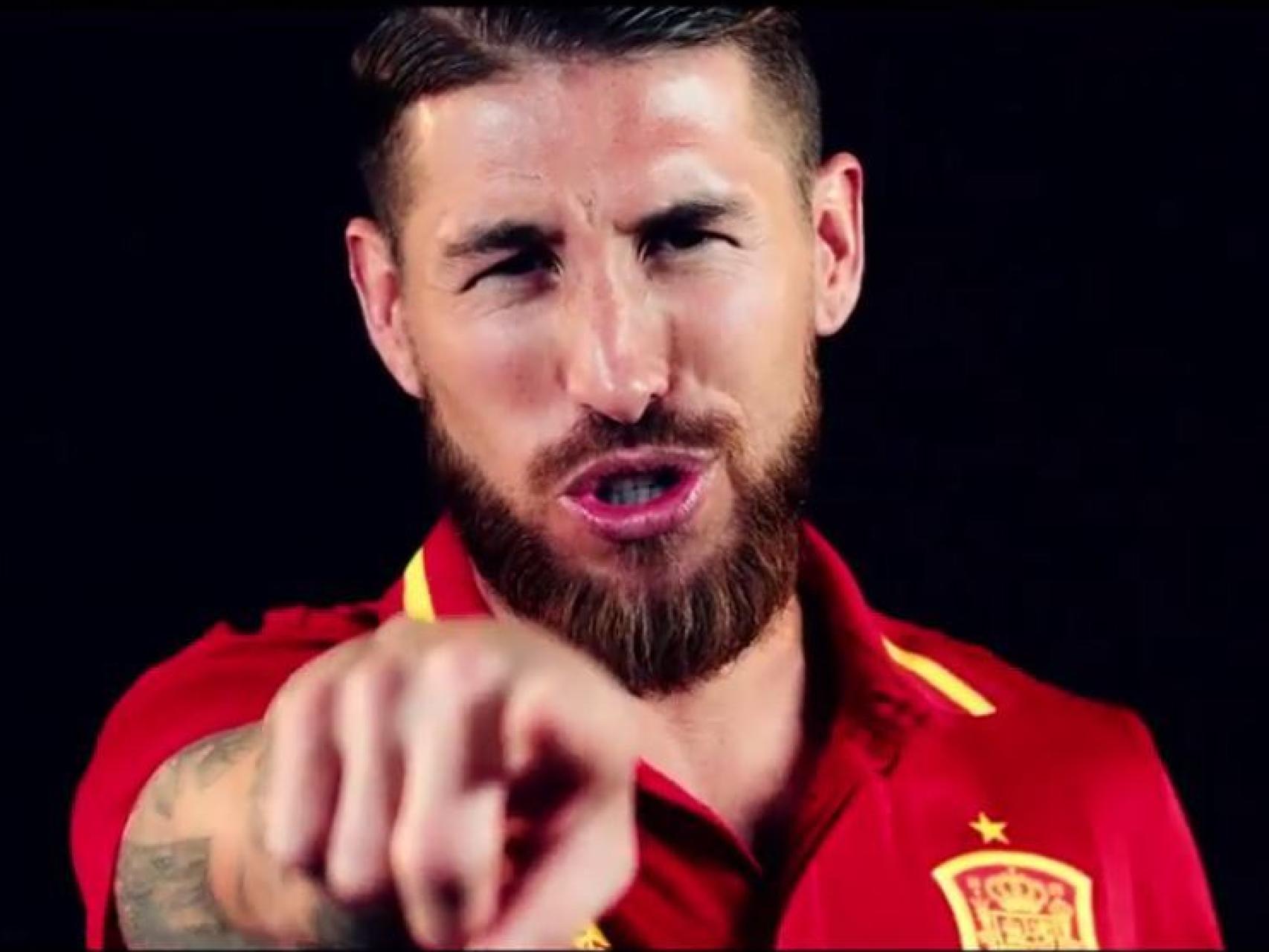 Ramos durante el videoclip de la canción de España para la Eurocopa.