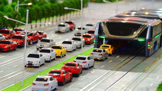 El milagroso autobús anti-atascos