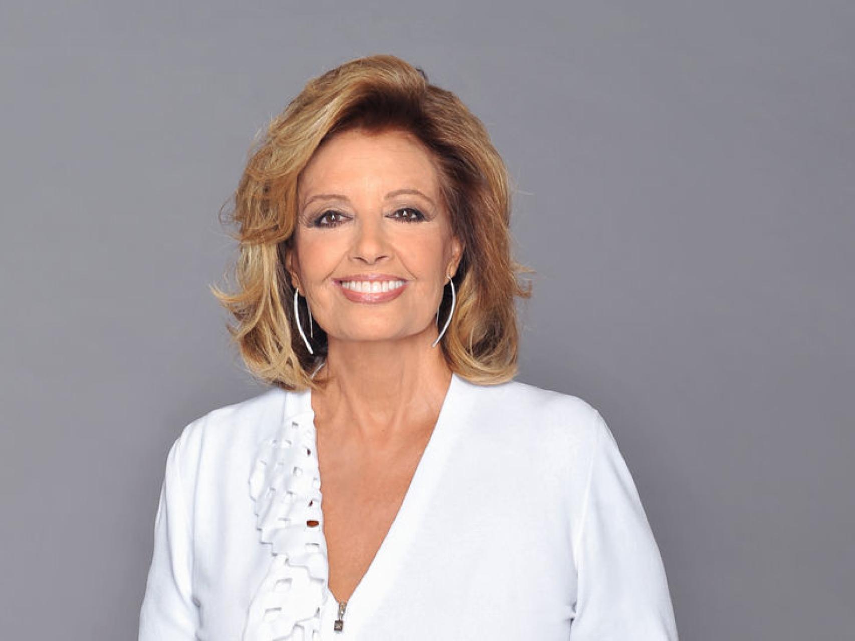 Campos cumple 75 años sentada en un plató