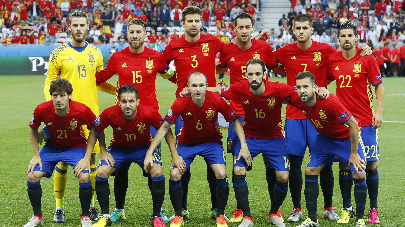 La selección española volvió a demostrar el excepcional estado de forma por el que atraviesa y superó cómodamente a Turquía con un Andrés iniesta en estado de gracia y un doblete de Álvaro Morata.