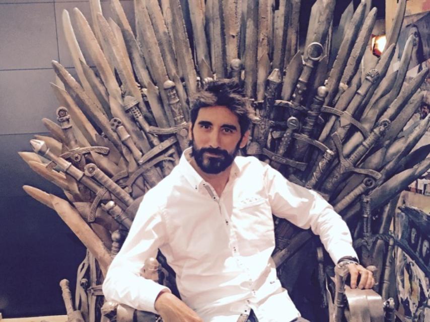 Manuel Loureiro, un escritor gallego, que ocupa el corazón de Ana Milán en la actualidad