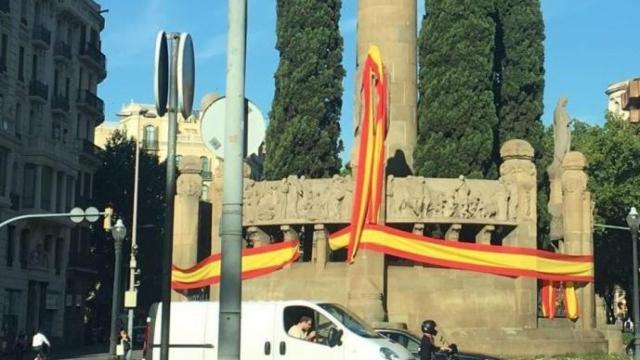El misterio de las banderas españolas en Barcelona