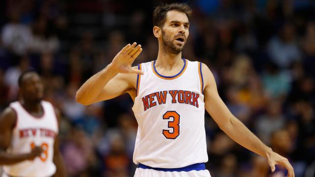 Calderón durante un encuentro de los Knicks.