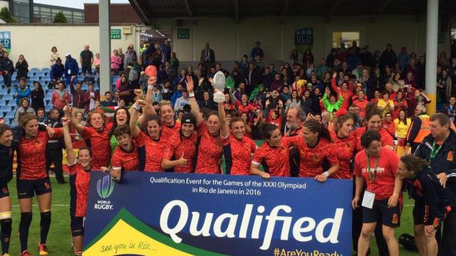 La selección femenina de rugby celebra el pase a los Juegos.