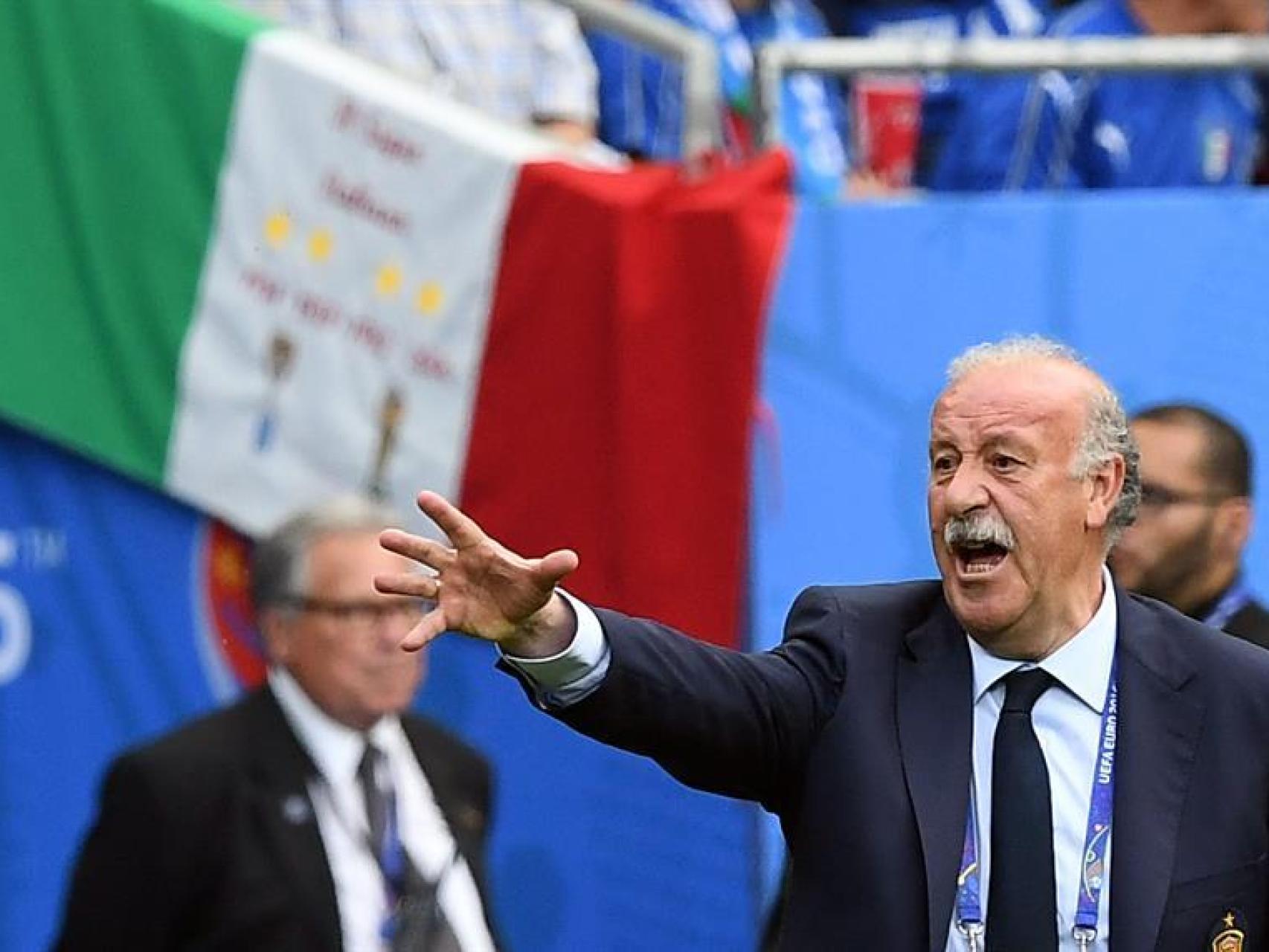DeL Bosque, en el partido contra Italia.